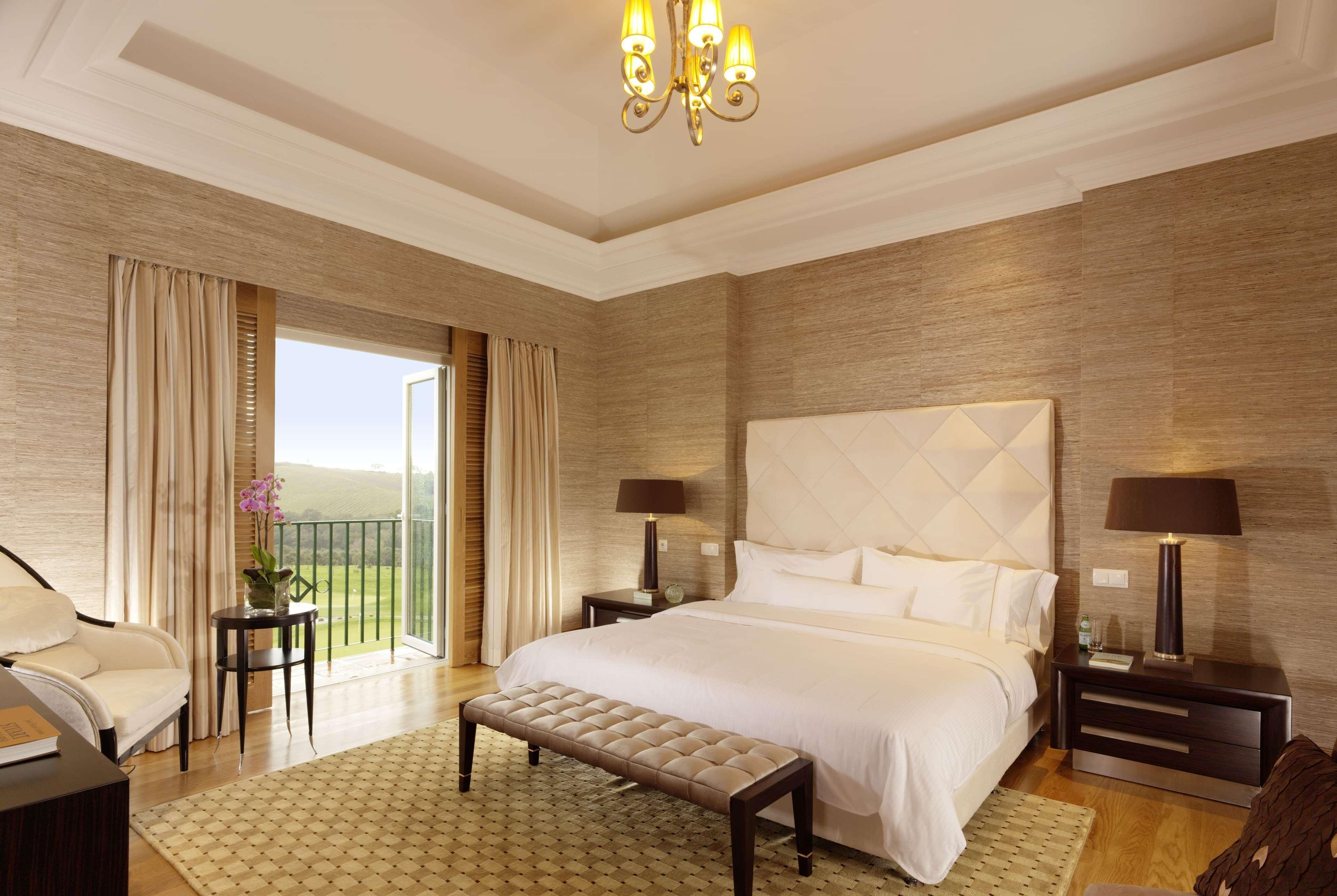 Dolce Camporeal Lisboa Turcifal Luaran gambar A bedroom at the hotel